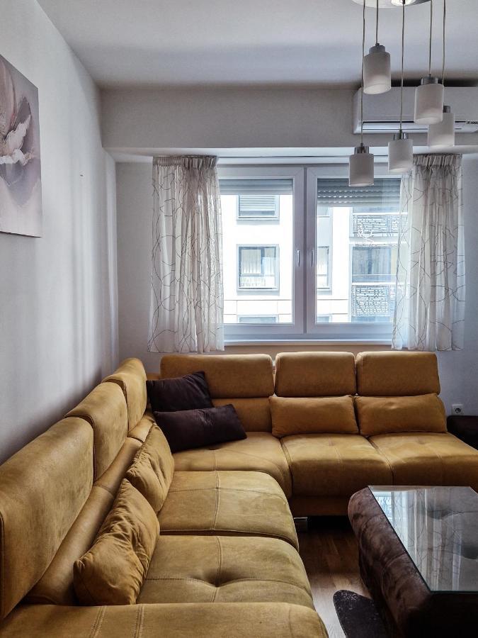 Tushe Apartments Skopje Bagian luar foto